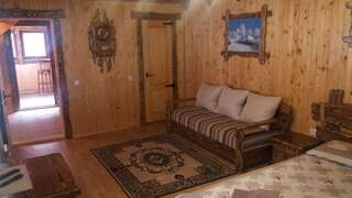 Дома для отпуска Зарінок карпат Микуличин Коттедж с 3 спальнями-19